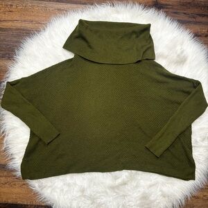 LA Made Wool Cashmere Blend Slouchy Fit Turtleneck Sweater In Mossy Green Small